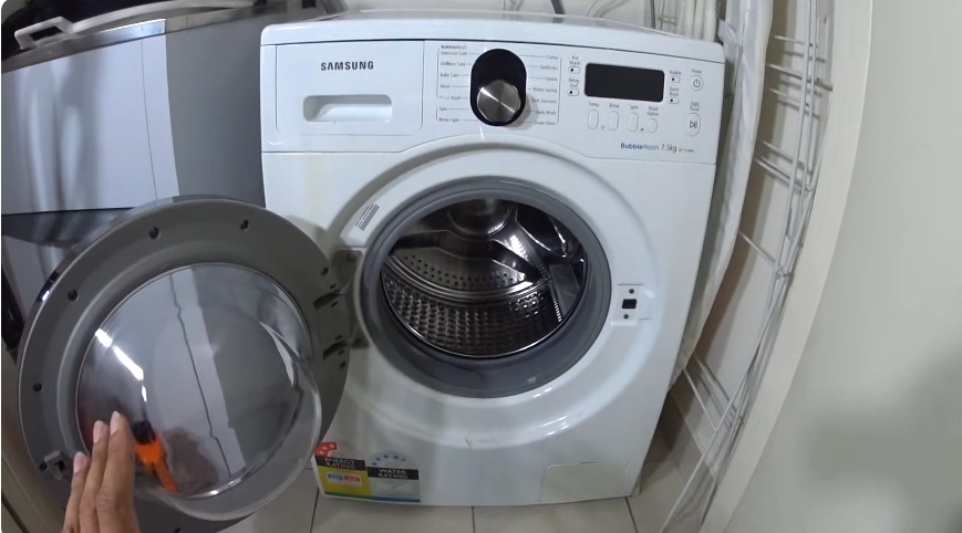 Washer door lock area checked after a door error code